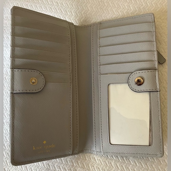 Kate Spade - Picture 2 of 4